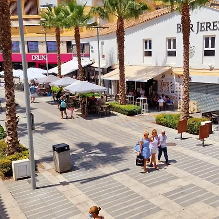 Precioso En El Centro De *